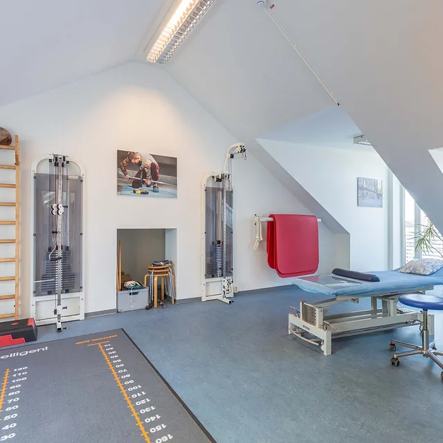 Trainings- und Therapieraum für Physiotherapie und Rehabilitation in der Praxis Martin Thiel